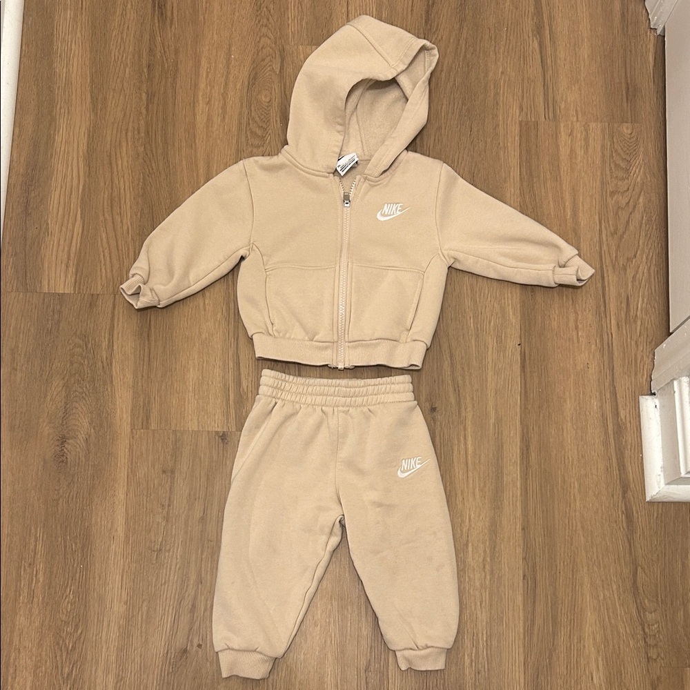 Nike Beige Sweatpants & Hoodie Set